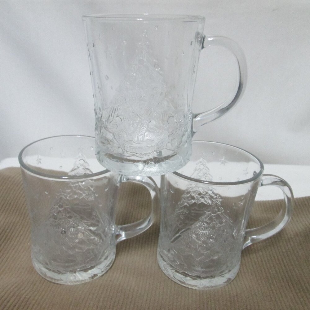 ARCOROC Vintage Christmas Tree Mugs Cups Holiday Set 2 embossed textured 4" tall
